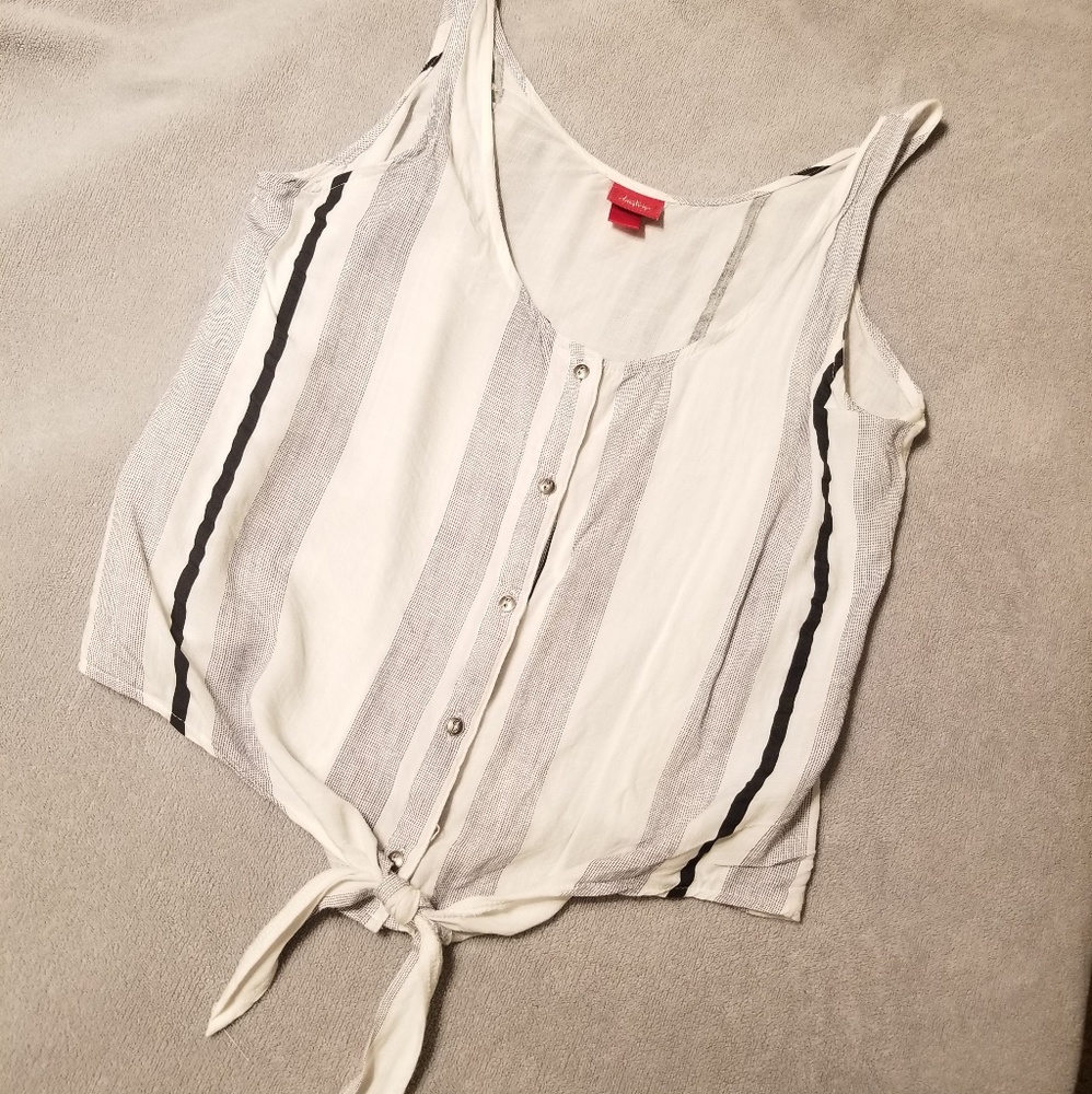 NWOT DayTrip by Buckle top